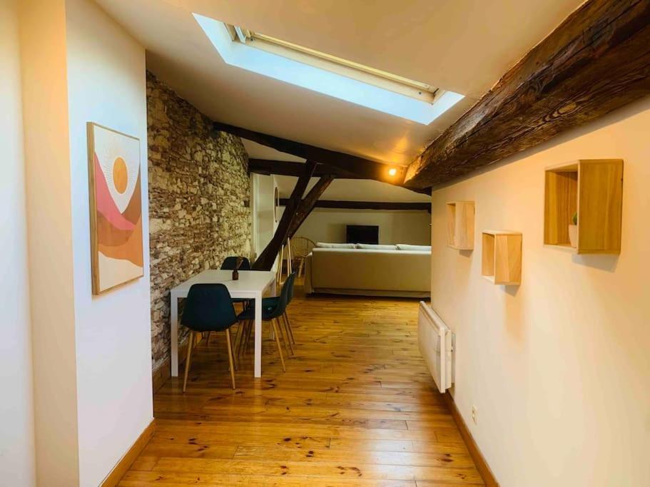 Spacieux Appartement En Plein Coeur De Castres Кастр Экстерьер фото